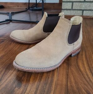 Red Wing Heritage Chelsea Boots - 8B - Desert Suede